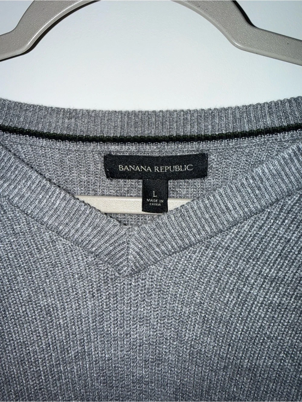 Banana Republic Men's Heather Gray Crewneck Sweater